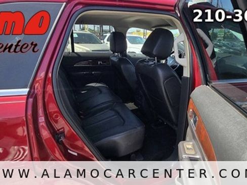 Used 2013 Lincoln MKX FWD image 19