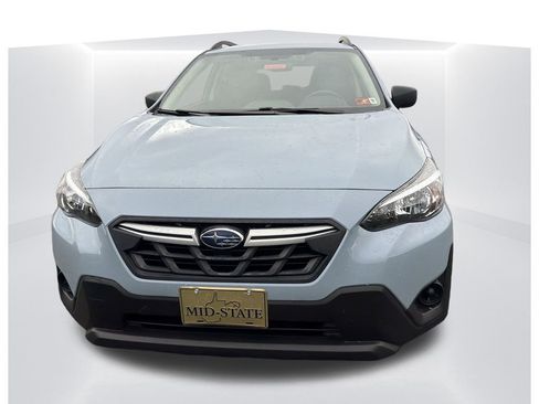 Used 2021 Subaru Crosstrek 2.0i image 2