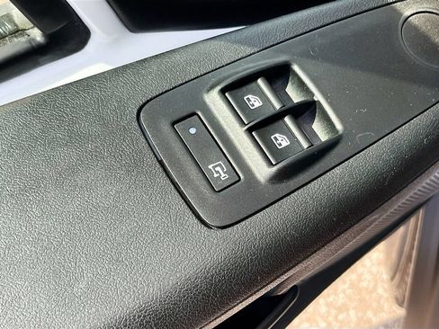 Used 2024 RAM ProMaster 2500 FWD image 17