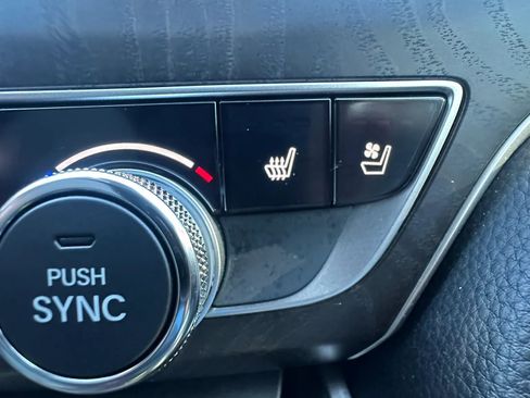 Used 2018 Honda Accord Touring image 16