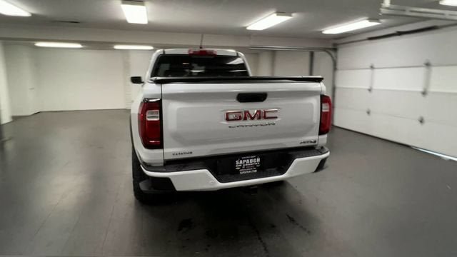 Certified 2023 GMC Canyon AT4 w/ AT4 Premium Package AWD/4WD image 7