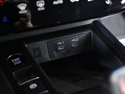 Certified 2025 Nissan Kicks SR AWD/4WD image 20
