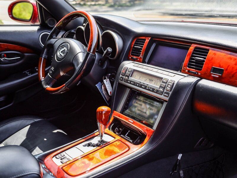 Used 2007 Lexus SC 430 Convertible RWD image 20