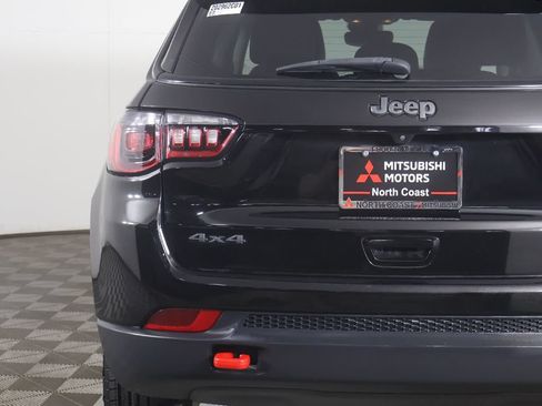 Used 2022 Jeep Compass Trailhawk AWD/4WD image 13