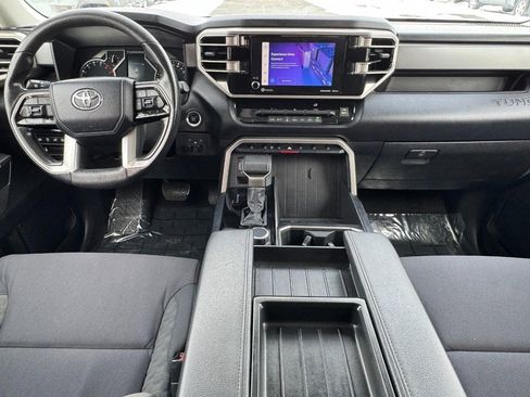 Used 2022 Toyota Tundra SR5 w/ SR5 Convenience Package image 13