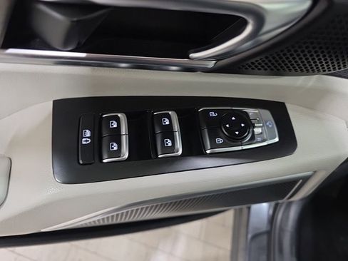 Certified 2022 Kia Telluride EX w/ EX Premium Package image 17