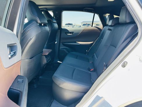 Used 2023 Toyota Venza Limited AWD/4WD image 27