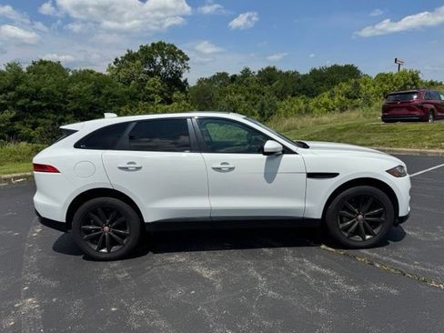 Used 2018 Jaguar F-PACE Prestige AWD/4WD image 2