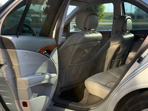 Used 2007 Mercedes-Benz E 320 BlueTEC Sedan image 7