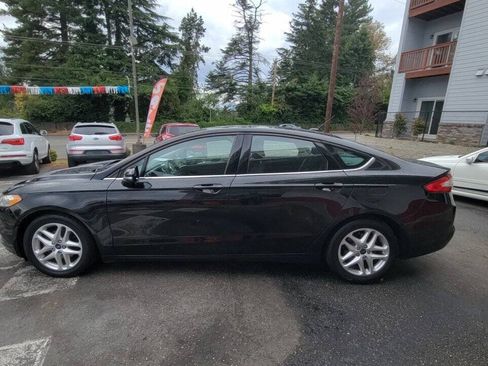 Used 2015 Ford Fusion SE FWD image 6