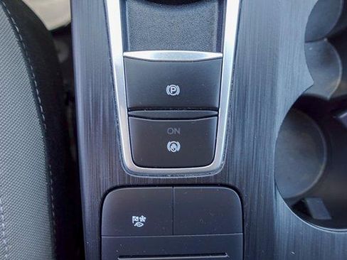 Used 2022 Ford Escape SE AWD/4WD image 21