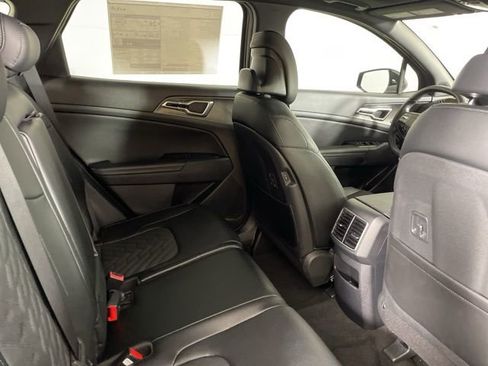 New 2026 Kia Sportage X-Line w/ X-Line Technology Package image 17
