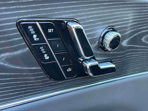 Used 2024 Cadillac Lyriq Sport image 18