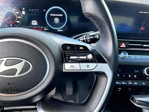 Used 2024 Hyundai Elantra Limited FWD image 19