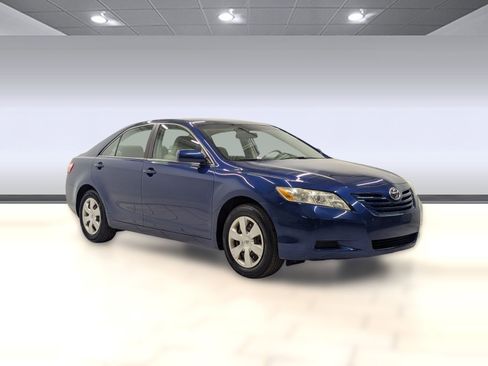Used 2009 Toyota Camry LE image 6