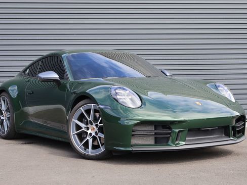 Certified 2026 Porsche 911 Carrera T image 8