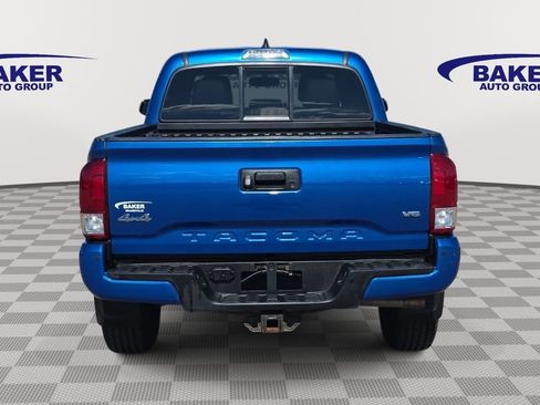 Used 2016 Toyota Tacoma Limited image 6