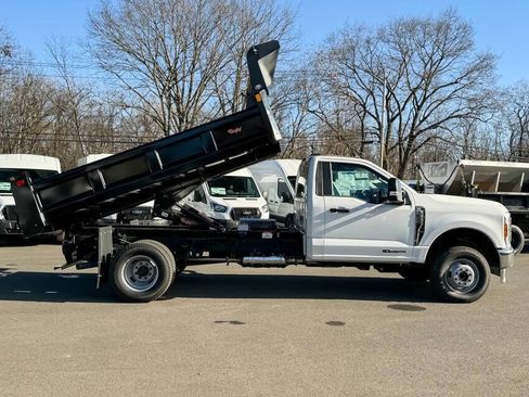 Used 2024 Ford F350 XLT AWD/4WD image 2