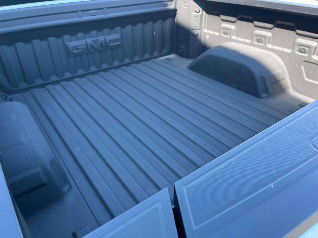 New 2026 GMC Sierra 1500 AT4X AWD/4WD image 11