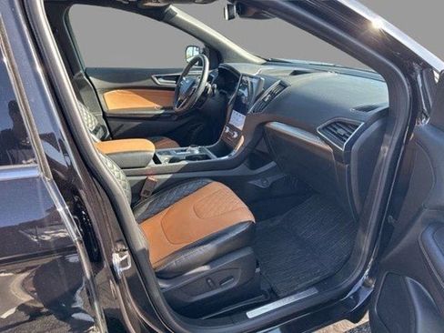 Used 2024 Ford Edge Titanium w/ Titanium Elite Package AWD/4WD image 11