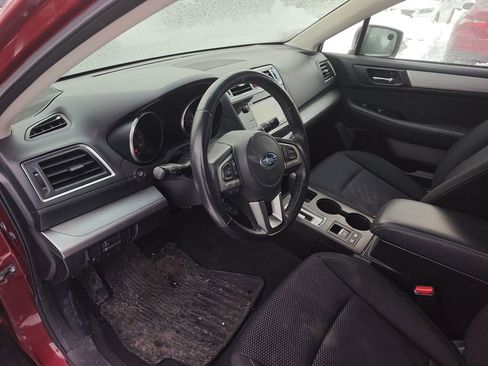 Used 2017 Subaru Outback 2.5i Premium image 7