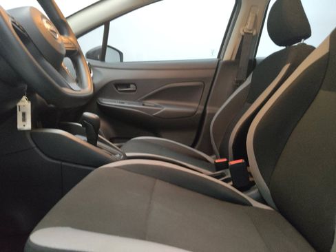 Used 2025 Nissan Versa S w/ Trunk Package FWD image 17