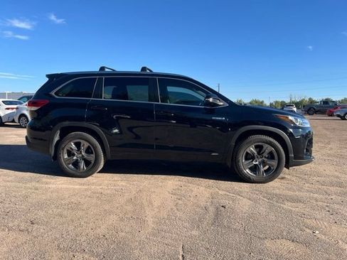 Used 2018 Toyota Highlander Limited Platinum AWD/4WD image 7