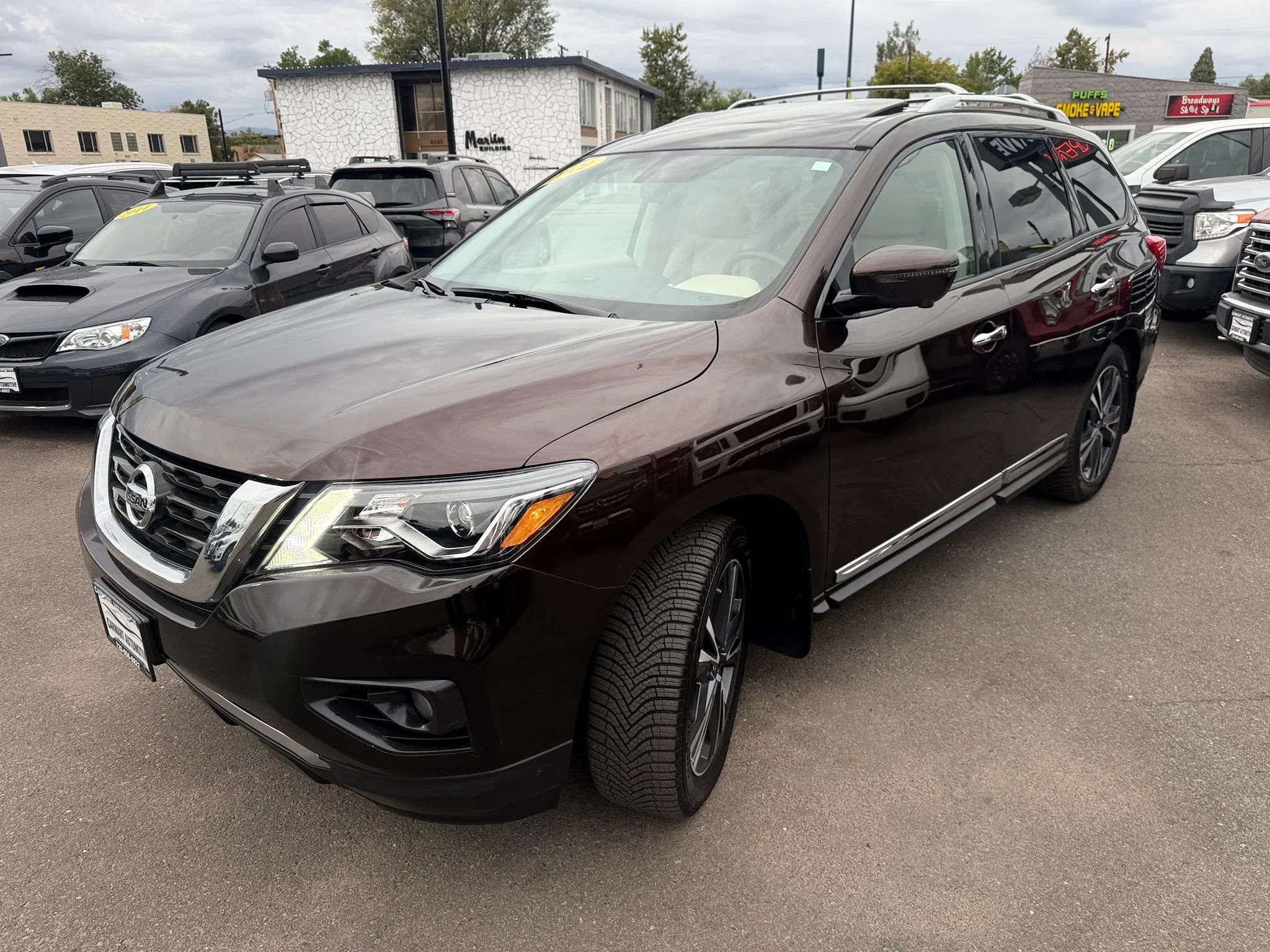 Used 2020 Nissan Pathfinder Platinum AWD/4WD image 5
