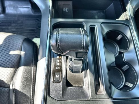 Used 2021 Ford F150 Lariat w/ Max Trailer Tow Package image 16