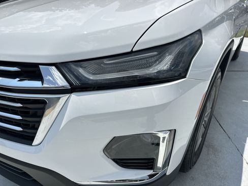 Used 2023 Chevrolet Traverse LT FWD image 6