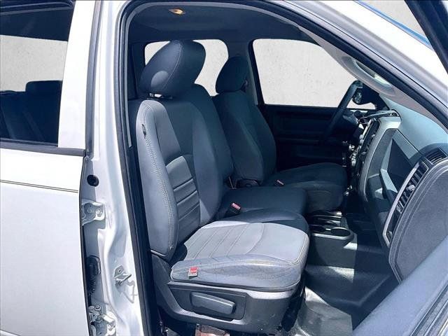 Used 2016 RAM 2500 Tradesman w/ Chrome Appearance Group AWD/4WD image 9