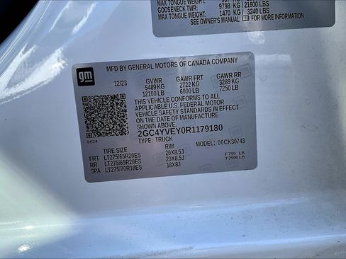 Certified 2024 Chevrolet Silverado 3500 High Country w/ High Country Premium Package image 12