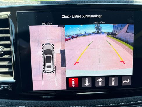 New 2027 Chrysler Pacifica Select FWD image 19