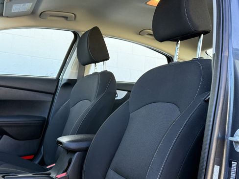 Used 2024 Kia Forte LXS image 16