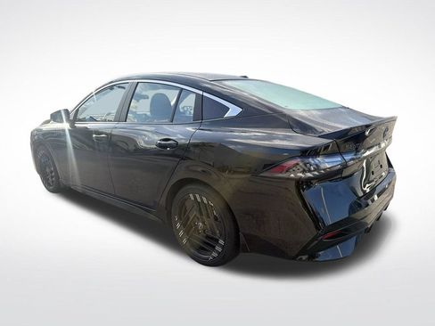 Used 2026 Nissan Sentra SR w/ Floor Mat Package FWD image 4