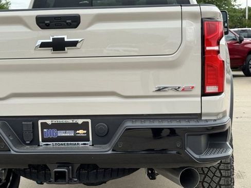 New 2026 Chevrolet Silverado 2500 ZR2 AWD/4WD image 7
