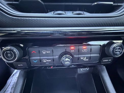 Used 2025 Jeep Compass Latitude w/ Altitude Special Edition AWD/4WD image 22