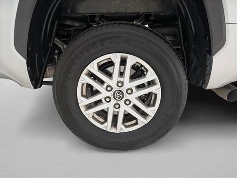 Used 2022 Toyota Tundra SR5 AWD/4WD image 21
