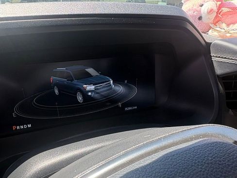 Used 2024 Ford Expedition Platinum image 14