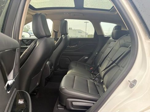 Used 2024 Lincoln Corsair AWD w/ Equipment Group 101A image 8