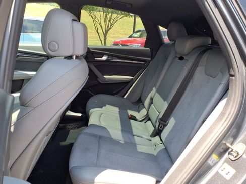Used 2022 Audi SQ5 Premium Plus w/ Premium Plus Package AWD/4WD image 17