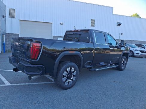 New 2025 GMC Sierra 2500 Denali w/ Denali Reserve Package image 6