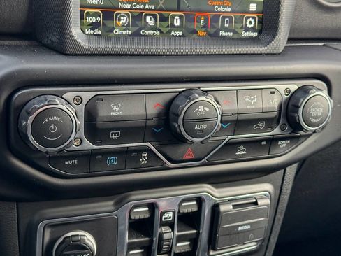 Used 2023 Jeep Wrangler Unlimited Sahara w/ Dual Top Group image 36