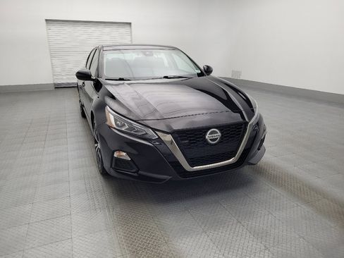 Used 2022 Nissan Altima 2.5 SR image 14