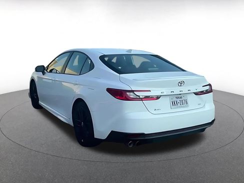 Used 2026 Toyota Camry SE FWD image 11