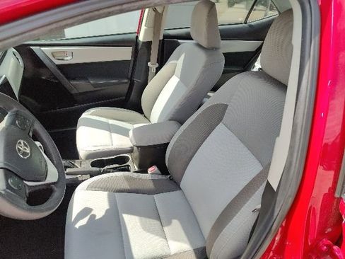 Used 2018 Toyota Corolla LE image 16