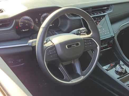 New 2026 Jeep Grand Cherokee L Laredo AWD/4WD image 4