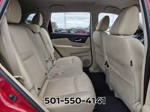 Used 2017 Nissan Rogue SV w/ SV Premium Package image 15