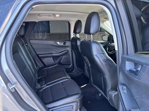 Used 2022 Ford Escape SEL FWD image 12