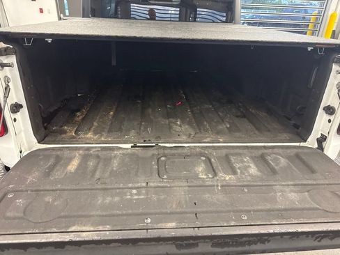 Used 2021 Jeep Gladiator Sport AWD/4WD image 4